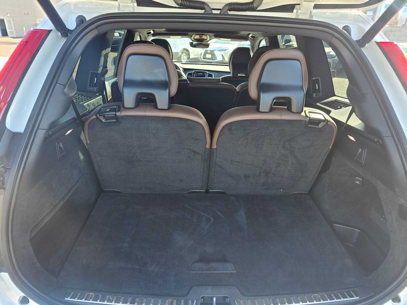 2023 Volvo XC90 Recharge Plug-In Hybrid Core Bright Theme