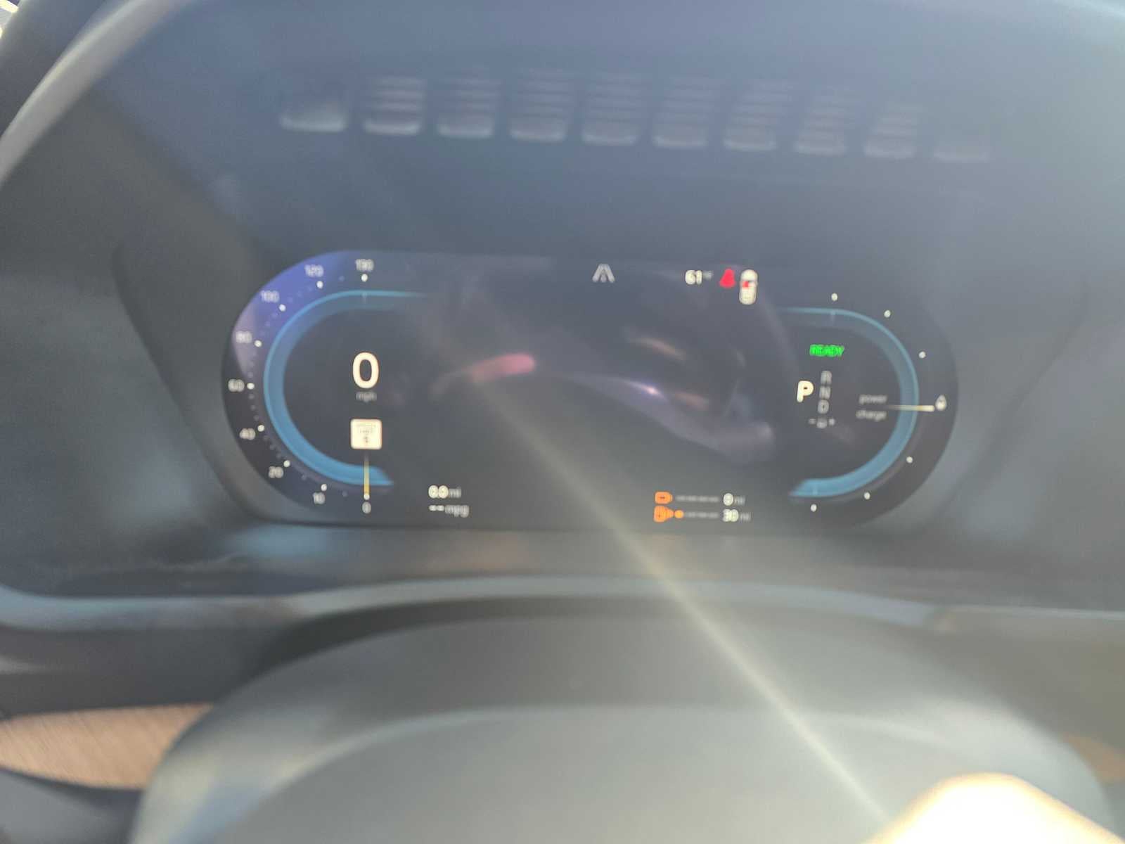 2023 Volvo XC90 Recharge Plug-In Hybrid Core Bright Theme