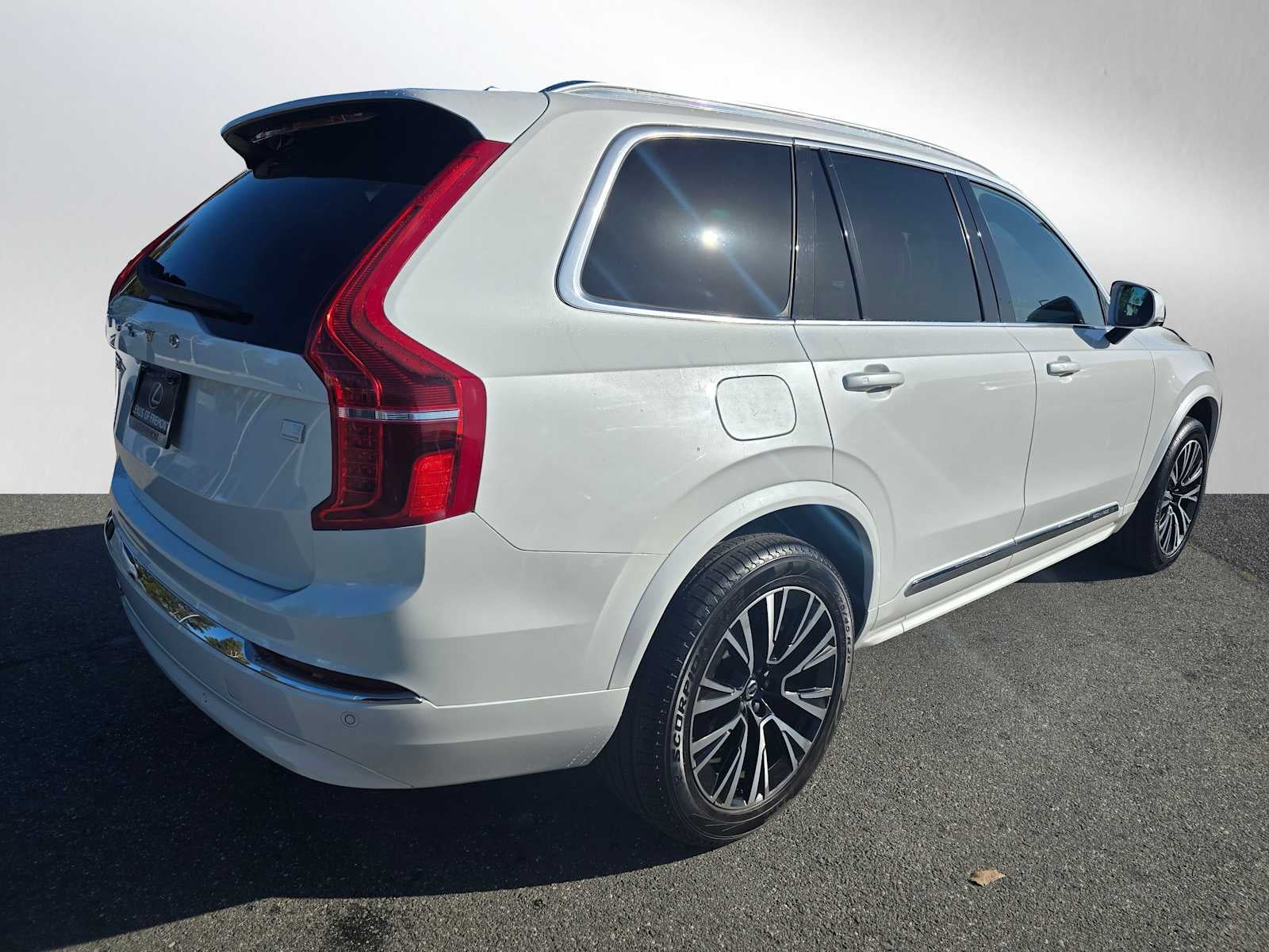 2023 Volvo XC90 Recharge Plug-In Hybrid Core Bright Theme