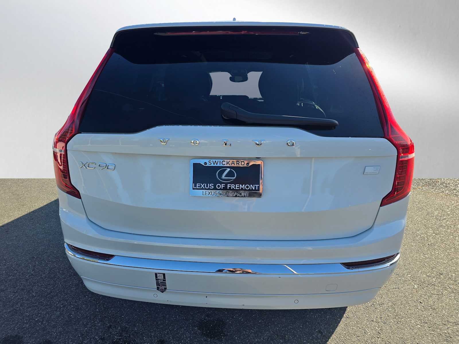 2023 Volvo XC90 Recharge Plug-In Hybrid Core Bright Theme