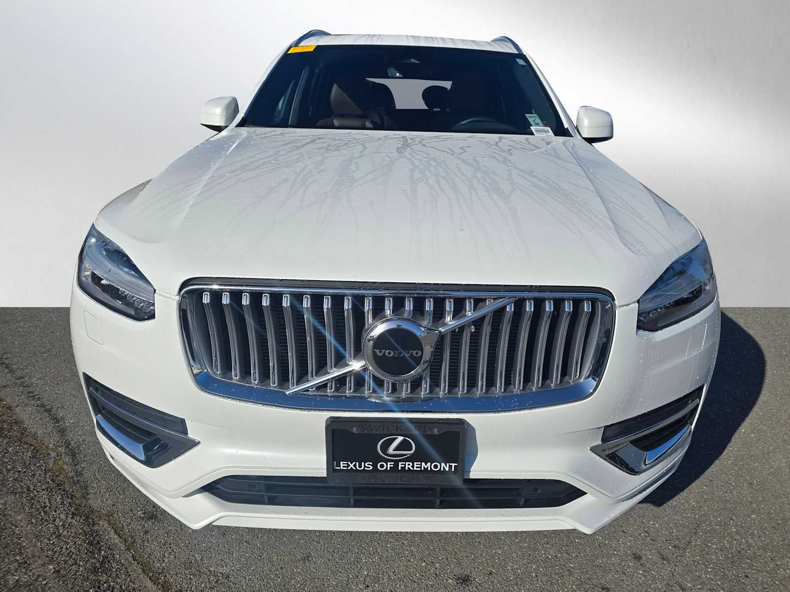 2023 Volvo XC90 Recharge Plug-In Hybrid Core Bright Theme