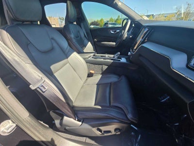 2025 Volvo XC60 Plug-In Hybrid Ultra Black Edition