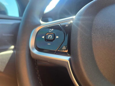 2025 Volvo XC60 Plug-In Hybrid Ultra Black Edition